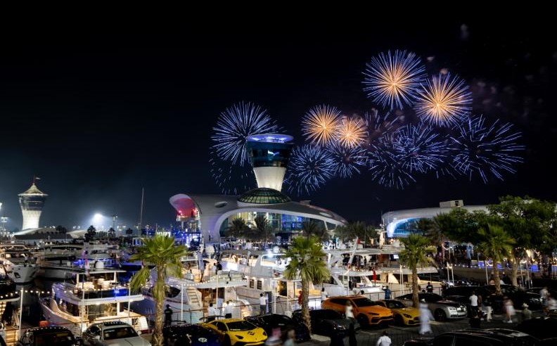 Yas Marina Brunches at Bla Bla Bar & Diablito