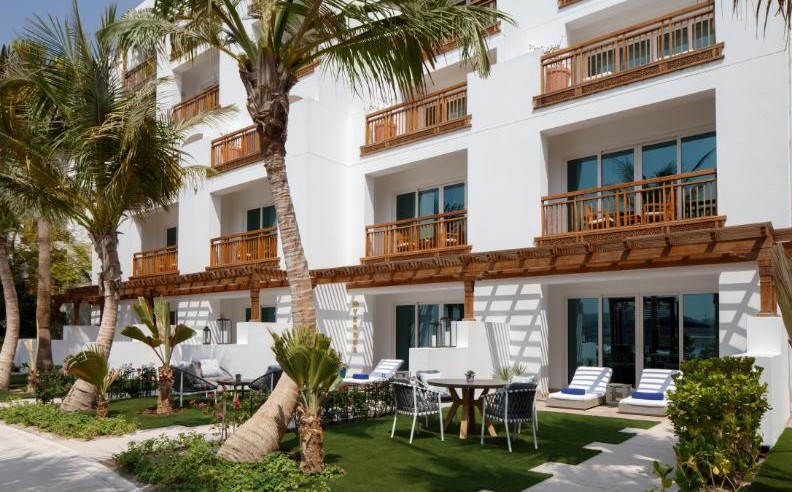 عرض اليوم الوطني في بارك حياة دبي