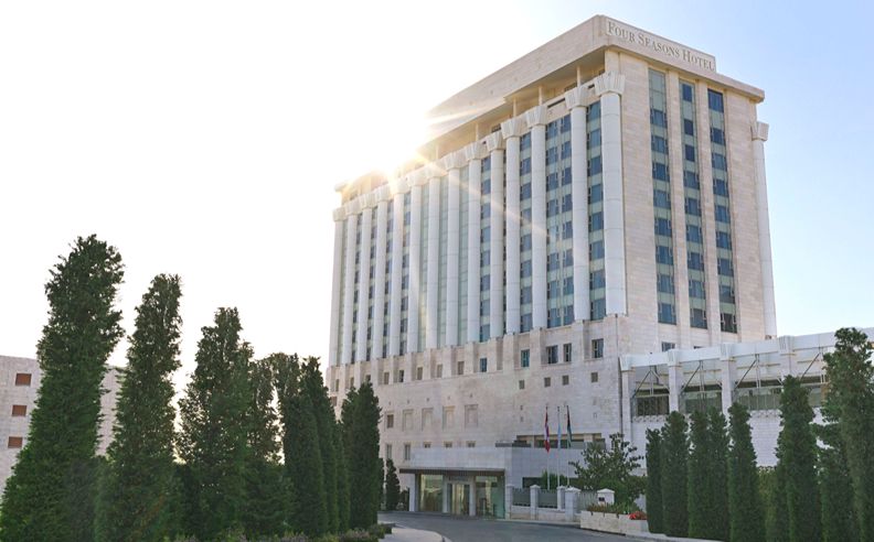 فورسيزونز عمّان: رمز الفخامة والضيافة الأصيلة في قلب العاصمة