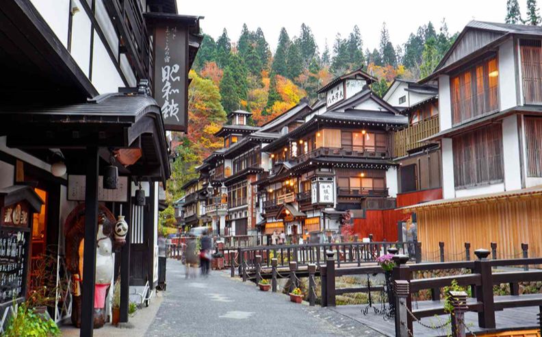 التراث الحي والفخامة الجبلية في شتاء توهوكو