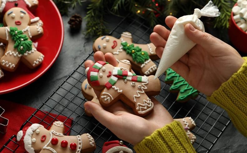 حلويات الأعياد جاهزة للطلب