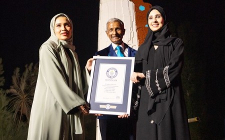 مهرجان منصور يحطّم رقمًا عالميًا جديدًا بأطول شخصية خيالية مصنوعة من مكعّبات LEGO®