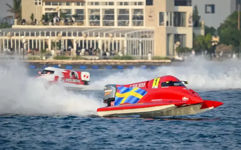 Jonas Andersson’s Intense Last-Lap Pursuit