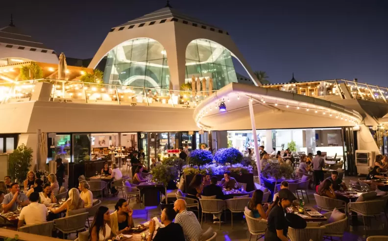 Jones the Grocer at Emirates Golf Club