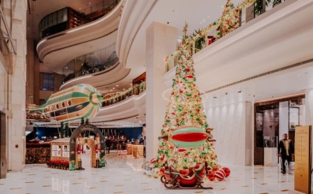 Shangri-La Dubai's Tree Lighting Ceremony