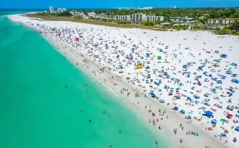 Siesta Key’s Warm Gulf Coast Escape
