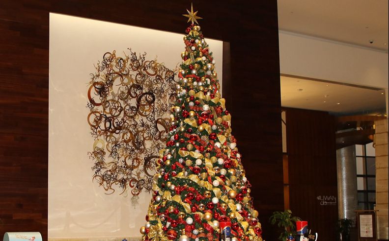 Gingerbread House Workshop & Christmas Eve Dinner Celebration