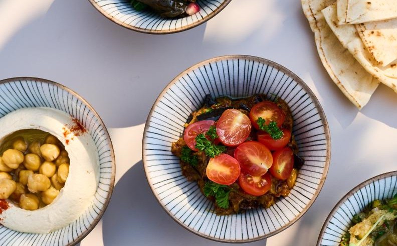 برانش السبت الفاخر في ردهة المسبح لوما