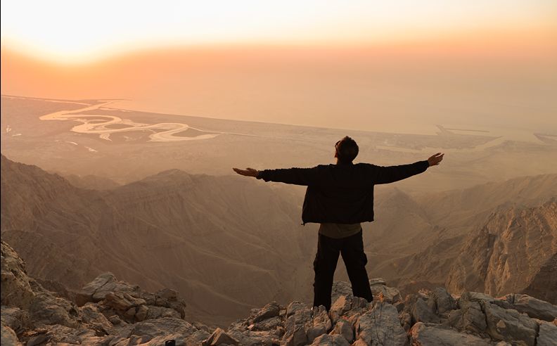 مغامرات التنزّه وجولات المسير في جبل جيس