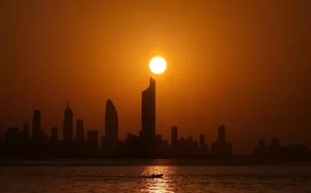 Kuwait Beyond the Skyline A Lifestyle Guide to Culture Markets and Landmarks