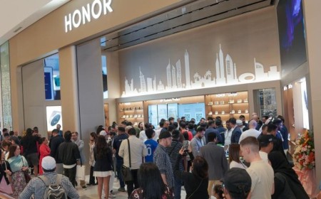 HONOR تفتتح متجرها الرائد في دبي مول وتطلق مرحلة جديدة في عالم الحياة الذكية