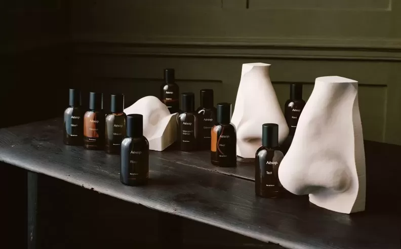 حين يتحول العطر إلى جزء من الهوية اليومية للرجل: تجربة Aesop