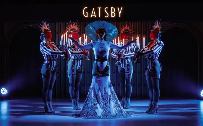 A Fully Immersive Performance That Evolved Throughout the Night