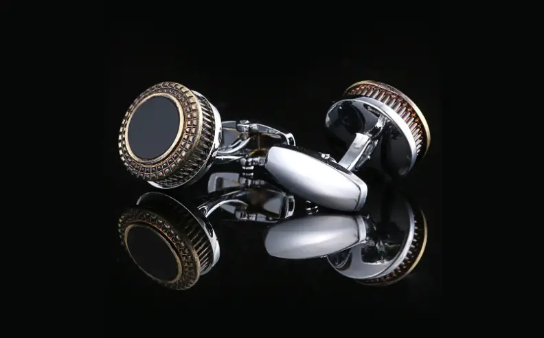 Versatile Accessory and Refined Gift Choice