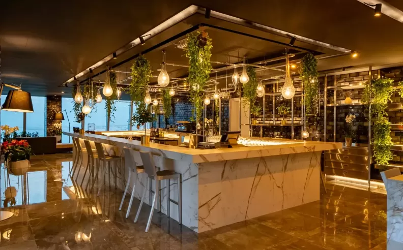 Dining Experiences Designed for Evenings