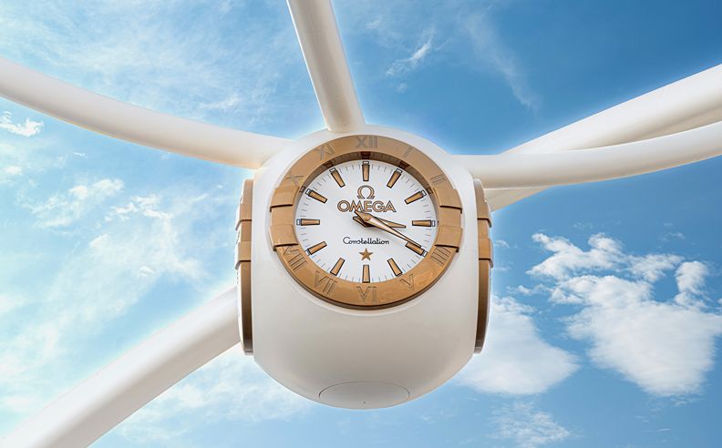 أوميغا تكشف عن برج الساعة الجديد في مركز مدينة العين