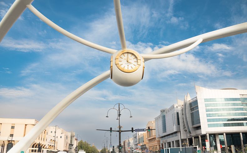 برج الساعة في دبي: شراكة أوميغا والإمارات