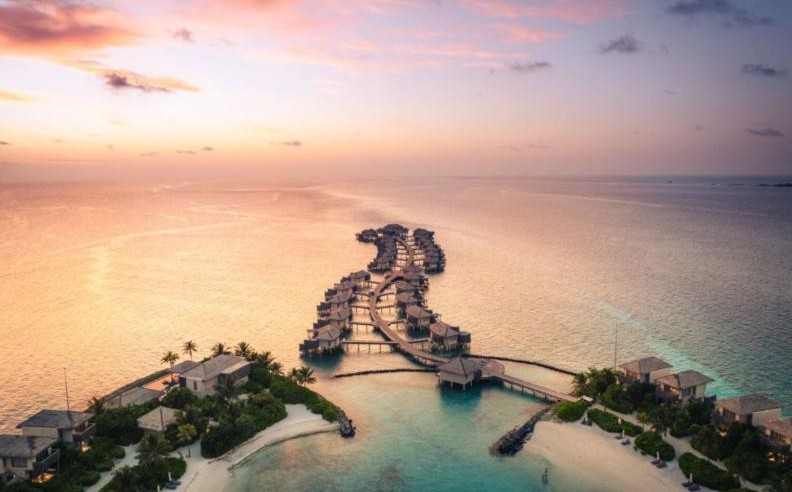 سولو سيرينيتي تجربة فردية فاخرة في المالديف