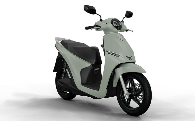 VinFast Unveils 4 New E-Scooters, Hits 4,500 Battery Swap Stations