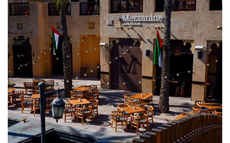 Drinks and desserts that extend the evening