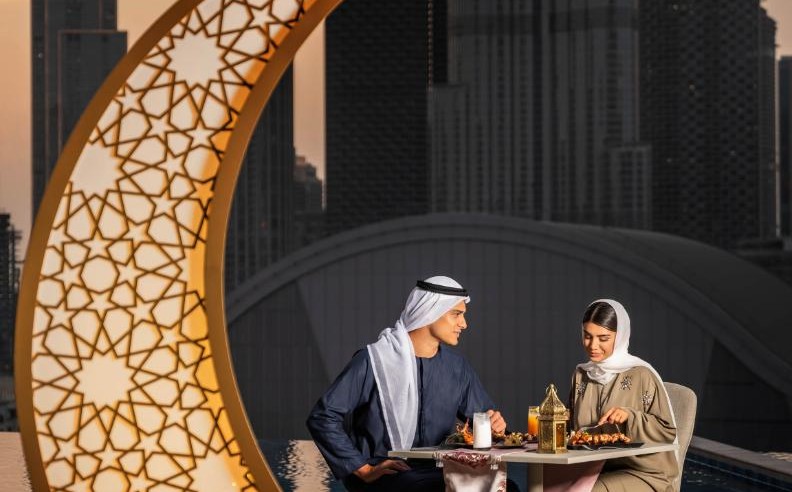 العنوان دبي مول