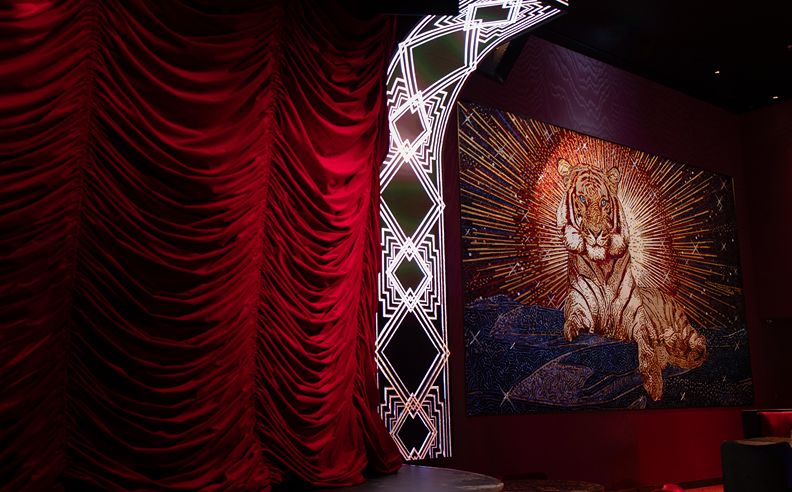 التصميم المعماري، الفخامة الحسية، والرؤية الطموحة لباري بارادي