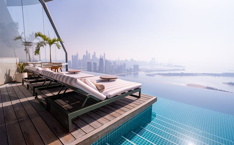 TOM FORD Beauty Soleil Takeover at AURA Skypool