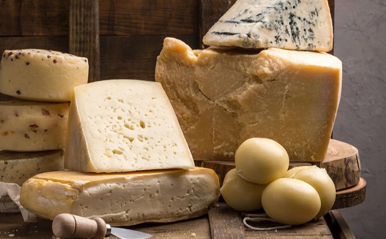 The Dubai Big Cheese Experience at Radisson Blu Dubai