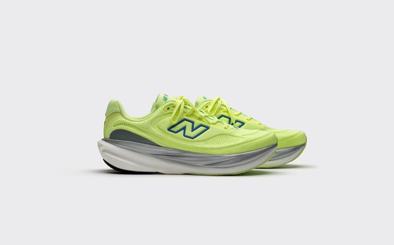 نيو بالانس تكشف النقاب عن حذاء 1080v15 الجديد كلياً