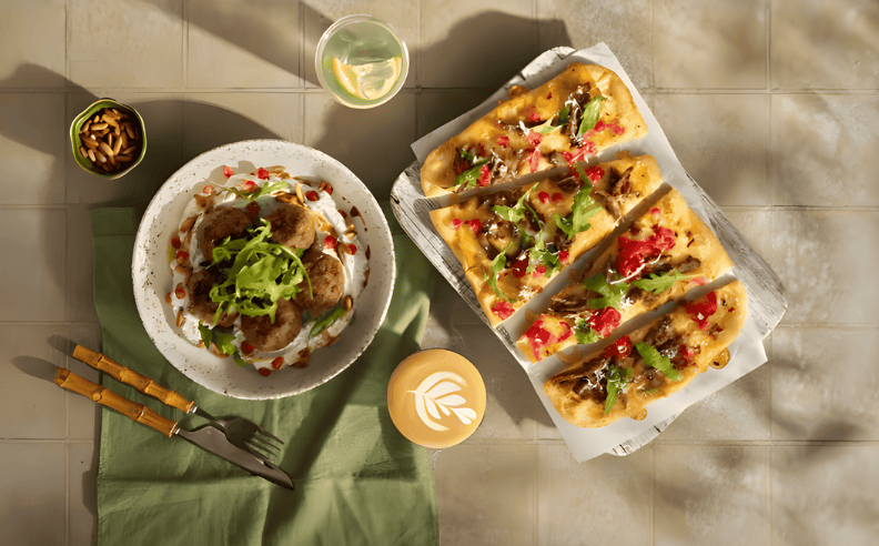 عام جديد ونكهات جديدة بتوقيع الشيف التوأم الإماراتي في ذا كوفي كلوب