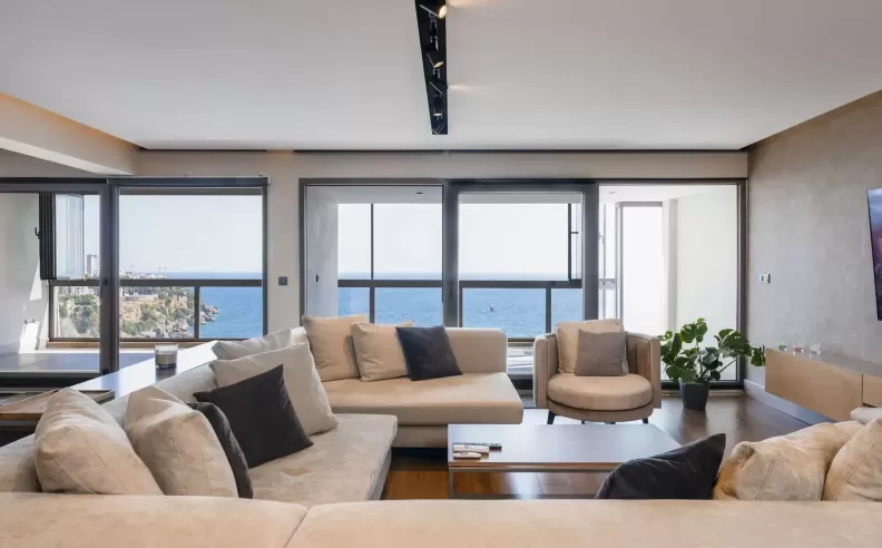 فيلا عصرية مطلة على مارينا أنطاليا