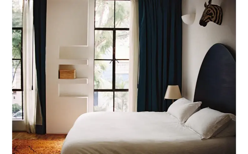 غرف تجمع بين البساطة والخصوصية