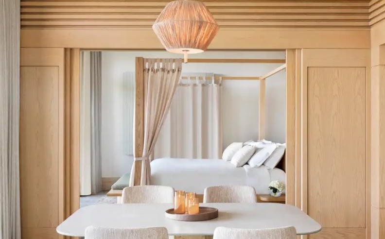 Maui Restaurant Pool and Beach Cabana