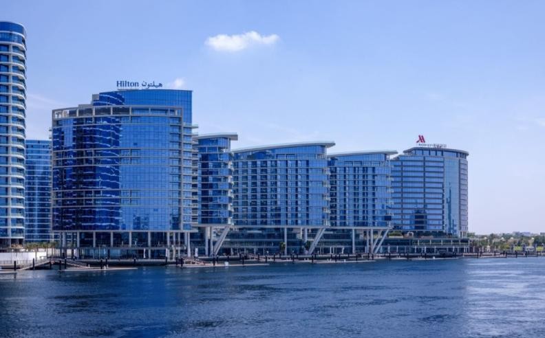 أوقات غامرة بالسكينة: إفطار في رحاب مطعم سيرين