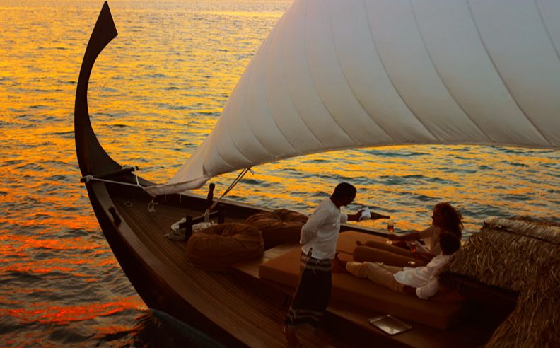 باروس المالديف يحتفي بروح التواصل في يوم الحبّ