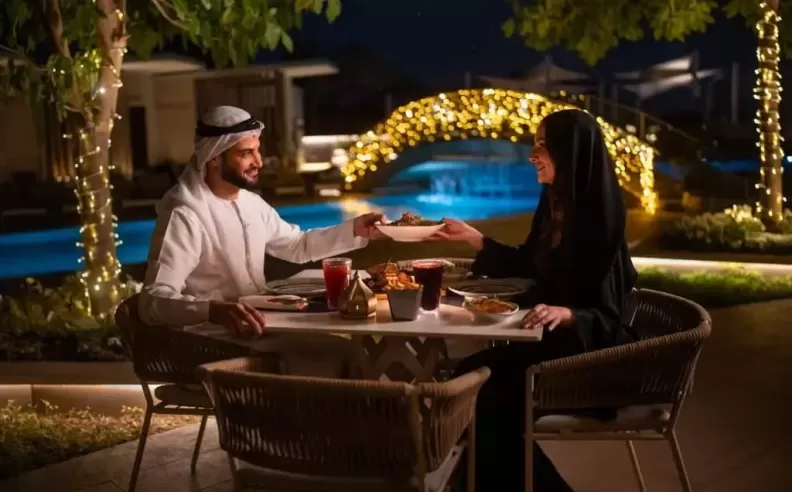 سحور تحت النجوم في Soleil Pool and Lounge