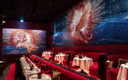 Step Beyond the Ordinary Valentine's Day with the Paris Paradis' Experience