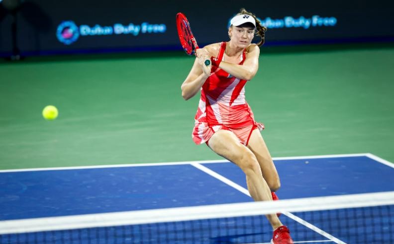 عودة ريباكينا وبطلات التنس إلى دبي