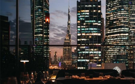 تجربة إفطار راقية في مطعم CLAP دبي