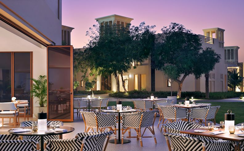 تجربة الطعام في مطعم «واكا» والاحتفالات الموسيقية