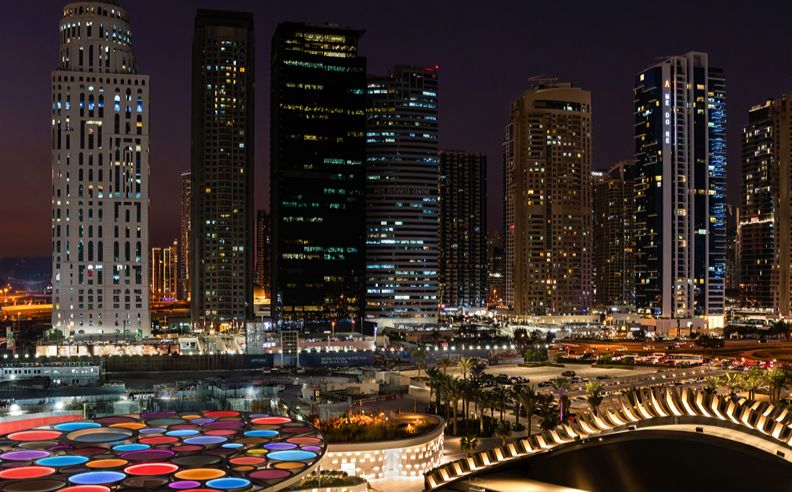 أجواء مون لايت ماركت الرمضانية في دبي