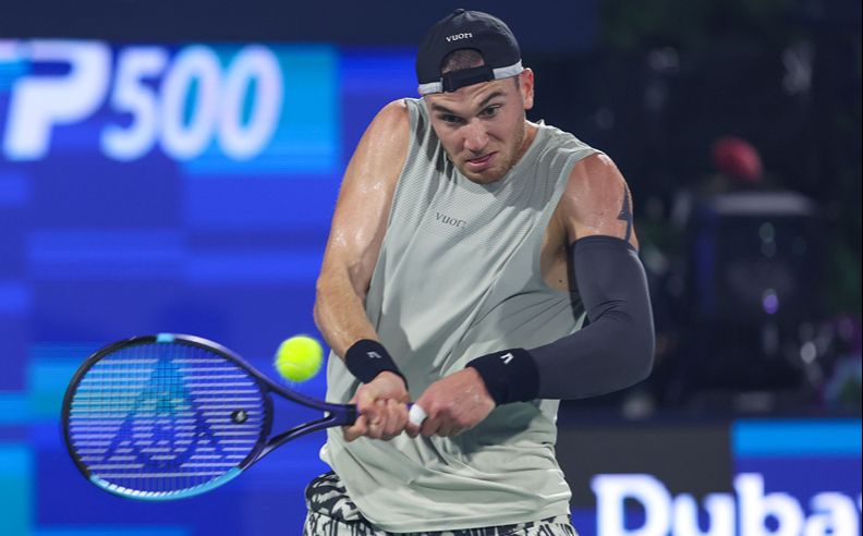 منافسات مثيرة في بطولة سوق دبي الحرة للتنس