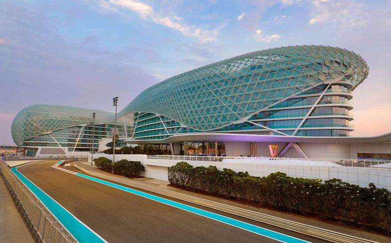 فندق دبليو أبوظبي – جزيرة ياس يقدّم تجربة إقامة مميزة خلال عطلة عيد الفطر