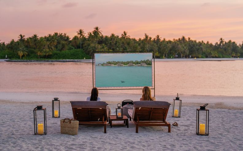 استمتع بعطلة فاخرة في منتجع شيڤال بلان رانديلي بالمالديف