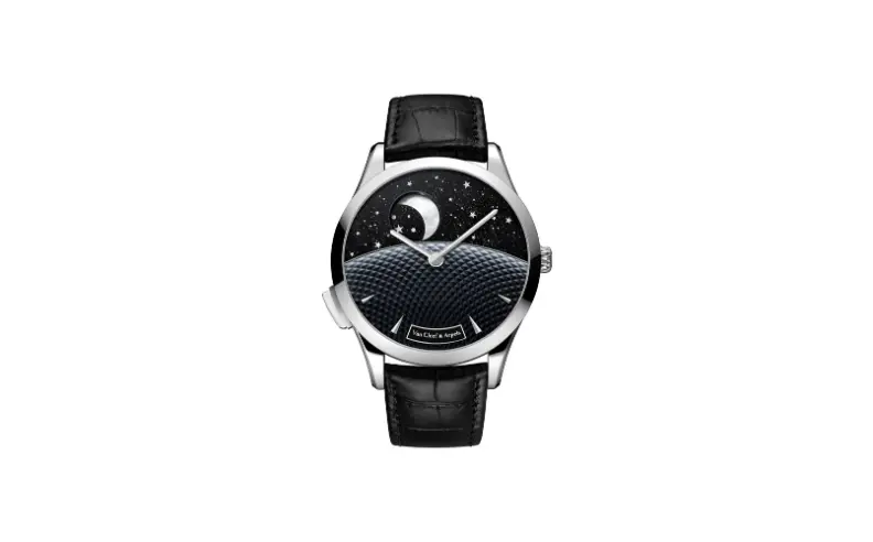 A Collection That Reflects Travel and Timeless Style