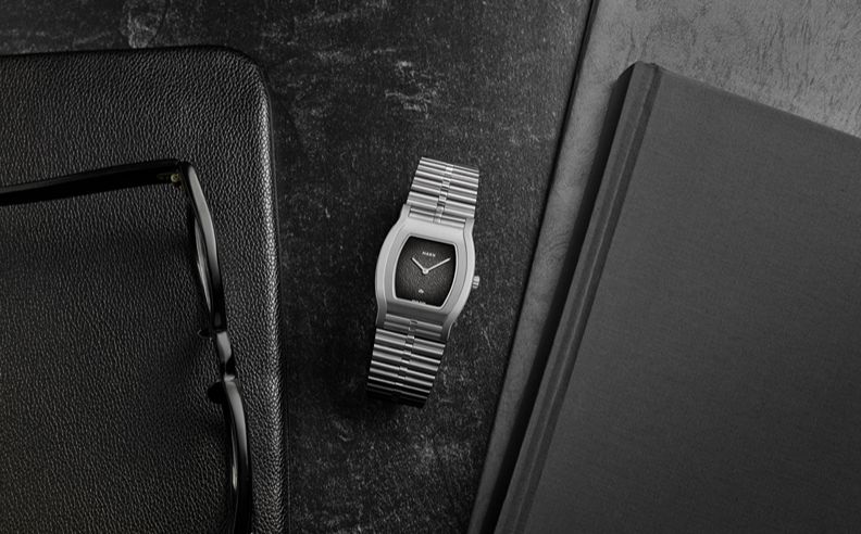 MAEN Grand Tonneau Ultra-Thin: Slim, Integrated Design