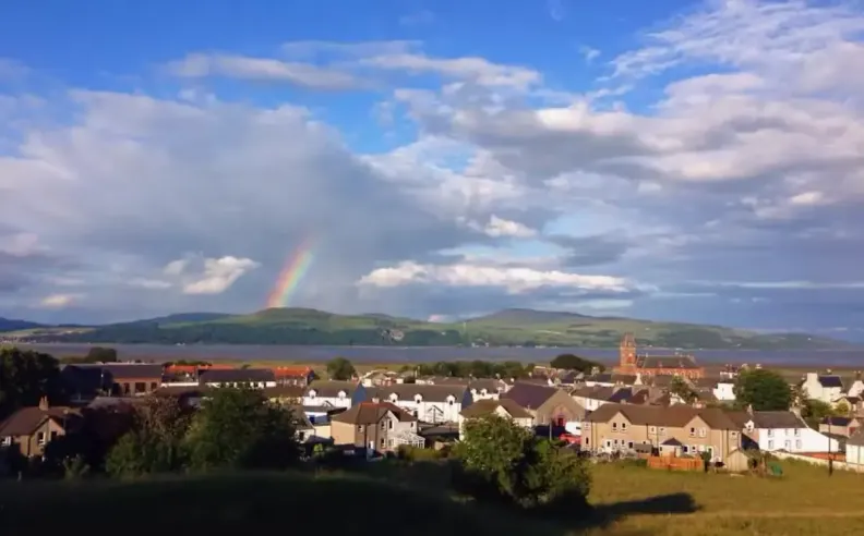 أجواء القرية وتأثيرها على التجربة