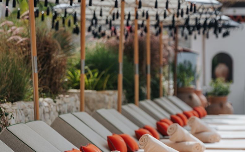 أجواء ساحلية هادئة وتجارب شاطئية مميزة في «سيرين»