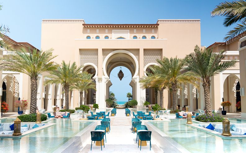 تجارب الإقامة والعروض الحصرية في منتجع ريكسوس بريميوم جزيرة السعديات ومنتجع ريكسوس بريميوم دبي